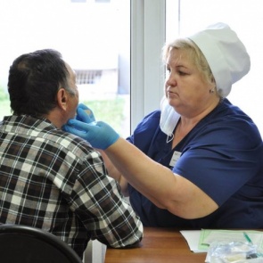 Врачам в Красноярске будут доплачивать за выявление онкологии