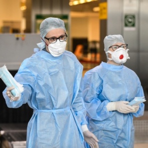 Мишустин пообещал оплатить больничный всем, кого отправят на карантин