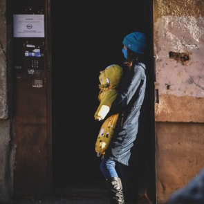 Путин пообещал по пять тысяч семьям с детьми, но их получат не все. И не сейчас