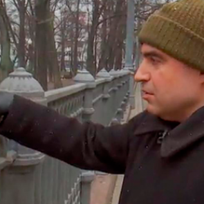 Суд оштрафовал выгуливавшего собаку москвича на тысячу рублей