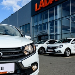 Мартовская агония: продажи машин взлетели на короткий миг