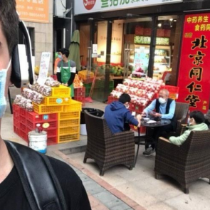 «Для России потребуется еще месяц»: красноярец рассказал о жизни в карантинном Китае