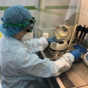 Красноярцев на карантине начали проверять на коронавирус новыми тест-системами