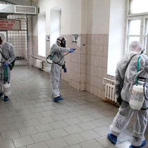 Сотрудница российского СИЗО заразилась коронавирусом от проверяющих и умерла