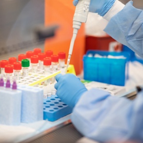 Смертельные коронавирусы в Китае и Европе оказались разными