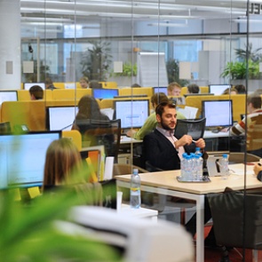 Российские работодатели задумались о снижении зарплат