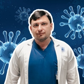 «Вирус мутирует каждые 15 дней, лечения нет»: разговор с доктором из Израиля о коронавирусе и карантине