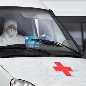 78 врачей и пациентов в российской больнице заразились коронавирусом