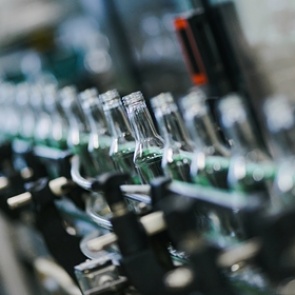 Россиянам предсказали исчезновение чекушек