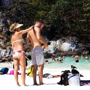 Мишустин утвердил правила предоставления субсидий туроператорам