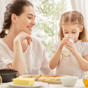 Молочные продукты для детей: 5 популярных мифов