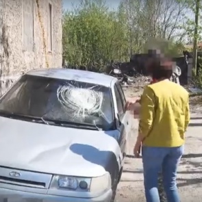 В Красноярском крае водитель Audi уничтожил две камеры фиксации скорости и избил операторов