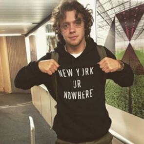 Самый высокооплачиваемый россиянин НХЛ пожалел «живущих от зарплаты до зарплаты»