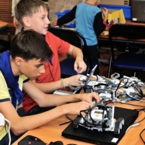 Юные ачинцы получили призовые места на международном конкурсе по робототехнике