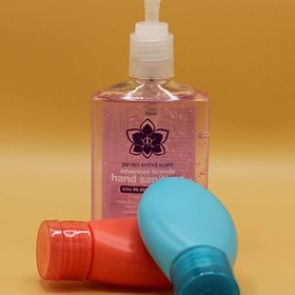 Россиян предупредили об опасности антисептиков