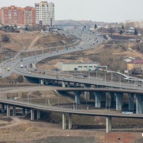 Для красноярских водителей возвращают штрафы за езду по выделенным полосам