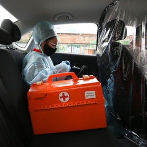 Перечислены мешающие точному результату теста на коронавирус факторы