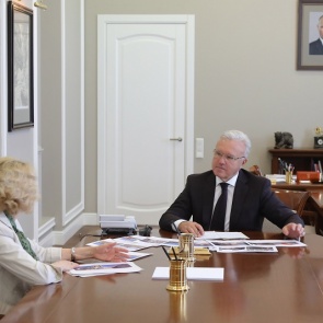 Красноярским школьникам пообещали начать новый учебный год в обычном режиме