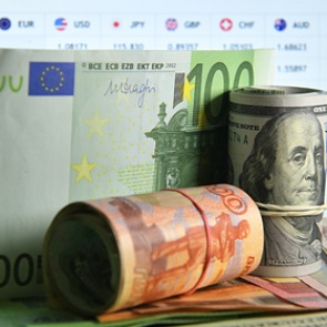 России предрекли череду карантинов до 2021 года