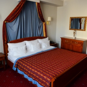 Ростуризм пообещал, что приехавшие в отпуск пары будут жить вместе