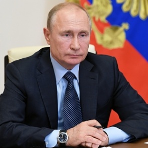 Путин заявил об уверенном выходе России из пандемии коронавируса