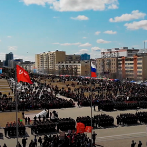 Еще в одном российском городе отменили парад Победы из-за коронавируса