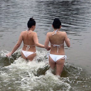 Россиянам напомнили о правилах безопасного купания