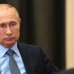 Путин объявил об отступлении эпидемии коронавируса в России