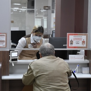 Россиянам захотели разрешить жаловаться в органы власти через «Госуслуги»