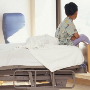 В ковид-госпиталь ЦОМиД положили ещё двух детей