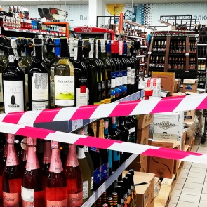 В Красноярском крае официально отменили «коронавирусные» ограничения на торговлю алкоголем