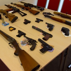 Жители Красноярского края получили более 1 миллиона рублей за сдачу огнестрельного оружия