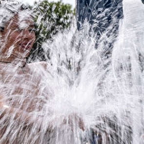 Россиянам пообещали красную и нервную погоду в августе