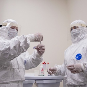 Первую вакцину от коронавируса испытала на себе дочь Путина