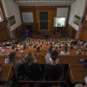 Россиян предупредили о высоком конкурсе на поступление в вузы