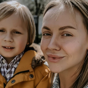 Учителя выходят на митинги, чтобы не работать: как начался учебный год в США