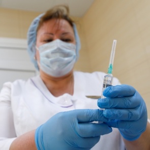 В России зафиксировано 5 529 новых случаев коронавируса