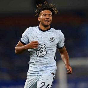 Гол игрока «Челси» дальним ударом в девятку признан лучшим в первом туре АПЛ