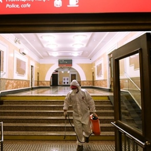 В России оценили вероятность повторного введения карантина из-за COVID-19