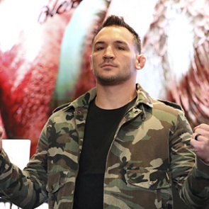 Боец UFC потратил годы на изучение Нурмагомедова и нашел его слабости