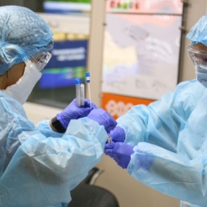 Хуже было только в апреле: за сутки коронавирусом заразились 11 615 россиян