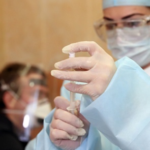 Названа предельная цена российской вакцины от коронавируса