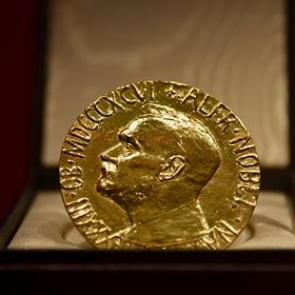 Нобелевскую премию по химии присудили за редактирование генома