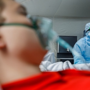 Врачи рассказали, какие заболевания увеличивают риск смерти при COVID-19