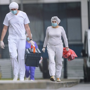 В Роспотребнадзоре оценили необходимость жестких ограничений в Москве