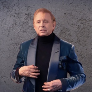 Умер режиссер Роман Виктюк. У него был коронавирус