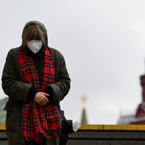 Спрогнозировано начало спада заболеваемости коронавирусом в России