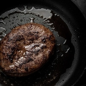 Онколог назвал вызывающую рак пищу