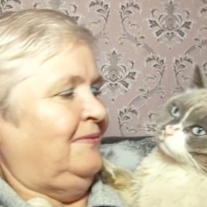 В Енисейске в семью вернулся кот спустя 2 года скитаний