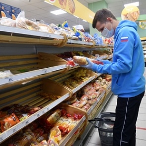 Россияне перешли на хлеб из-за падения доходов